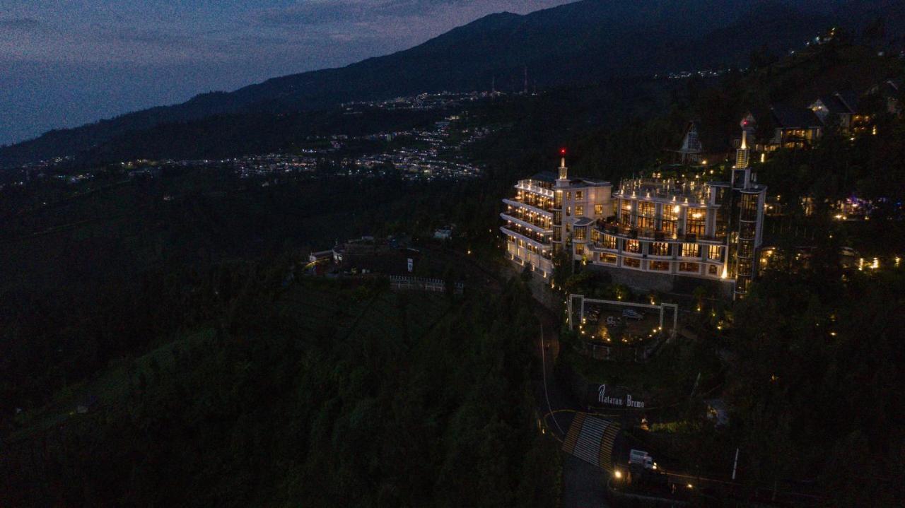 Hotel Plataran Bromo à Ngadiwano Extérieur photo